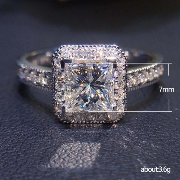 Fashion Diamonds Ring - Picture 5 of 7